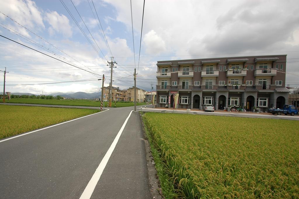 左岸villa 電動麻將k歌包棟主題派對 Luodong Exterior foto